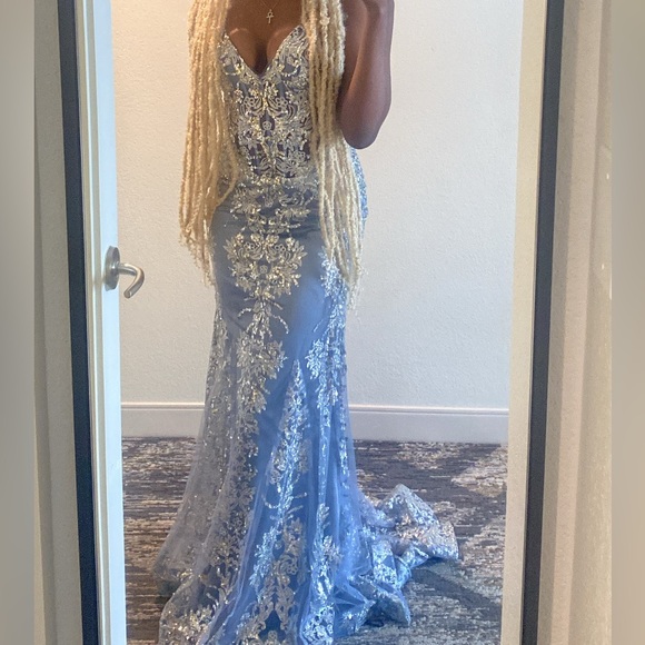 Dresses | Shayla Sheer Corset Bodice Fitted Metallic Embroidered Lace Dress | Poshmark Dresses | Shayla Sheer Corset Bodice Fitted Metallic Embroidered Lace Dress | Poshmark
